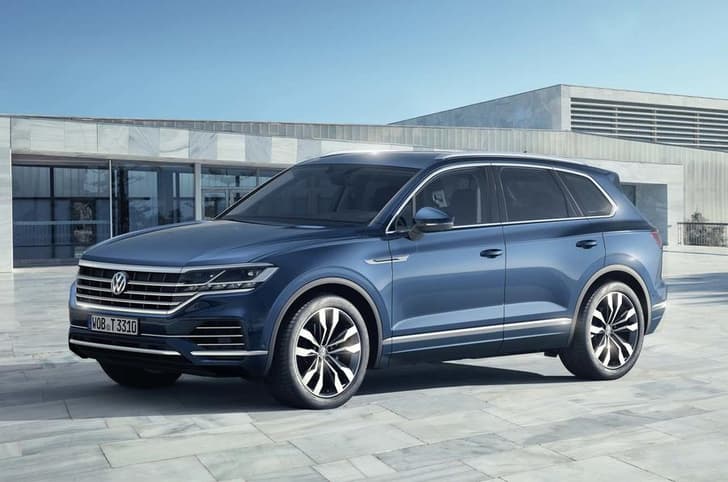 2018 Volkswagen Touareg image gallery