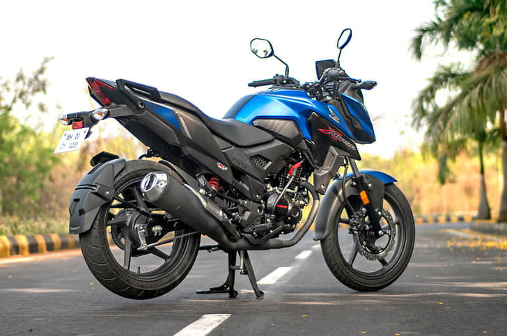 Sharp lines and creases make the X Blade look attractive.