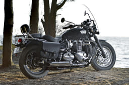 2018 Triumph Speedmaster image gallery