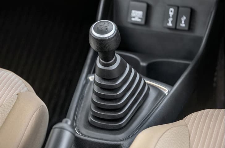 Gearbox is smooth with short and precise throws.