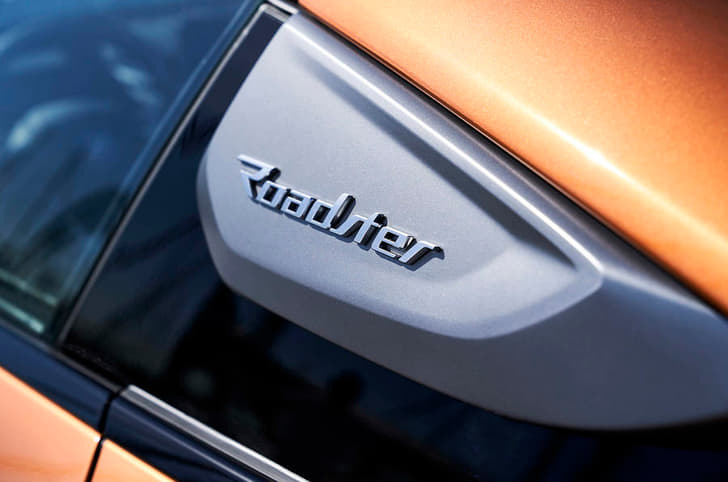 2018 BMW i8 Roadster image gallery