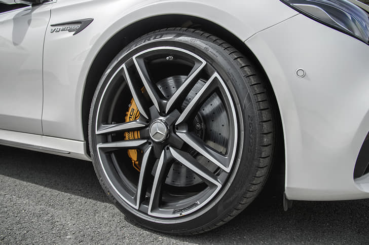 2018 Mercedes-AMG E 63 S image gallery