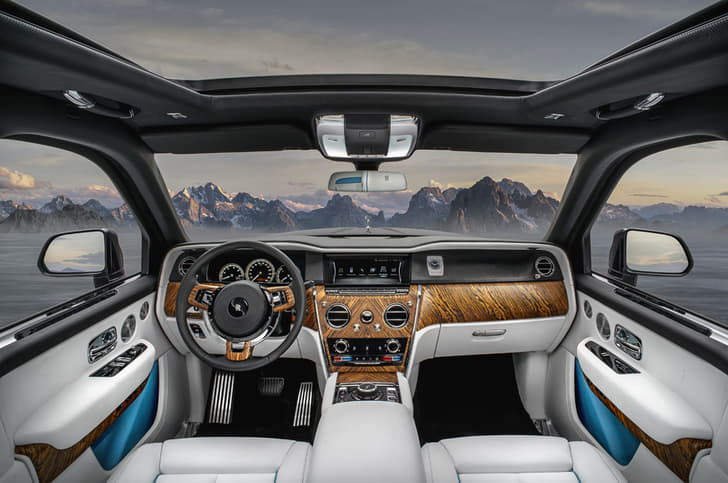 2018 Rolls-Royce Cullinan image gallery