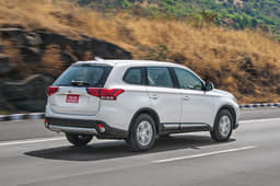 The rear is not the Outlander’s best angle. It looks a bit plain compared to the front.