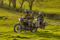 Cycle parts and kerb weight of 194kg also remains identical.