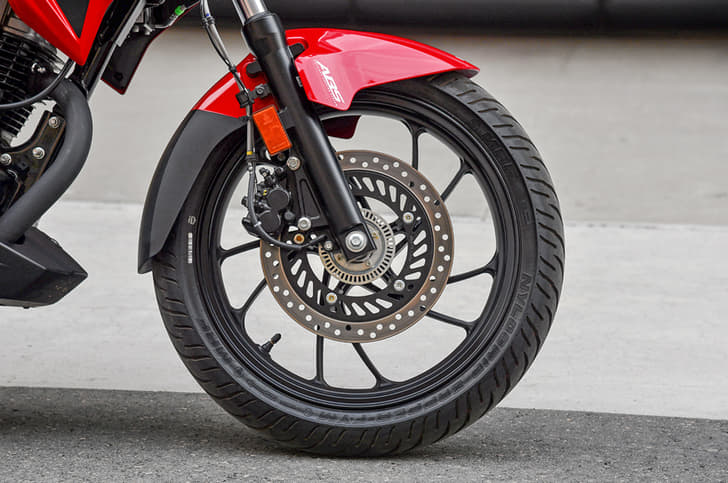 2018 Hero Xtreme 200R image gallery