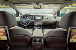 Kia Carnival Dashboard