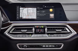 2019 BMW X5 image gallery