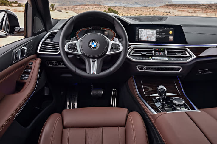 2019 BMW X5 image gallery