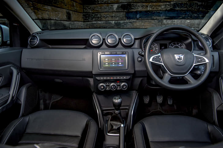 New 2018 Renault Duster image gallery