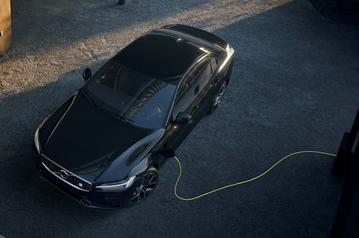 2018 Volvo S60 image gallery