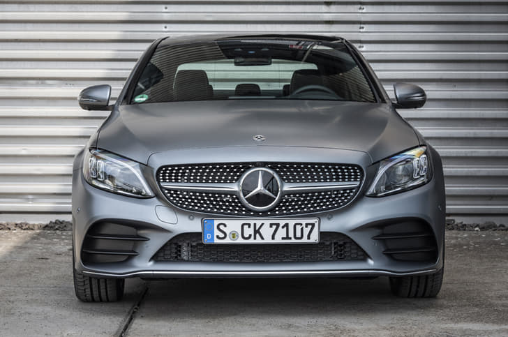 2018 Mercedes-Benz C 300d image gallery