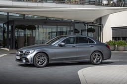 2018 Mercedes-Benz C 300d image gallery