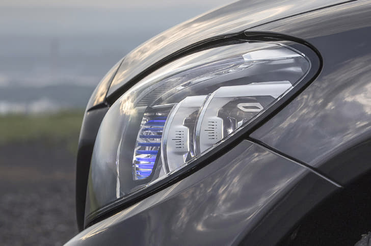 2019 Mercedes-AMG C 43 Coupe image gallery