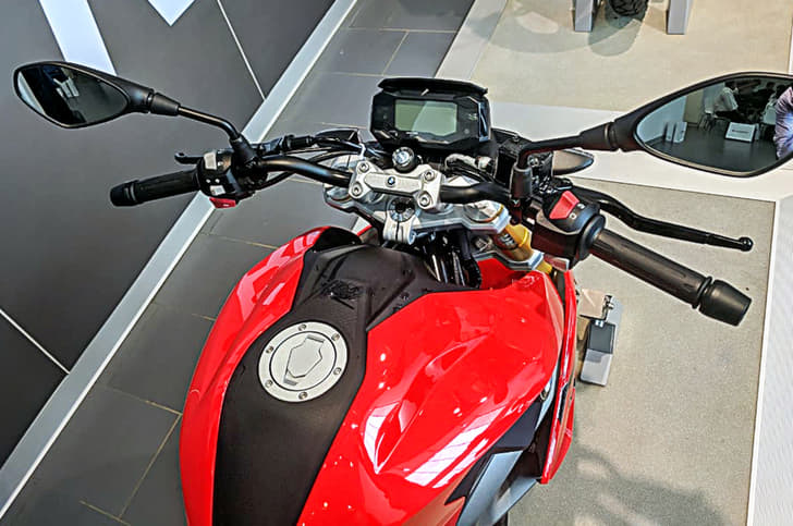 2018 BMW G 310 R India image gallery