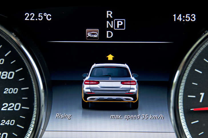 Mercedes-Benz E 220d All-Terrain image gallery