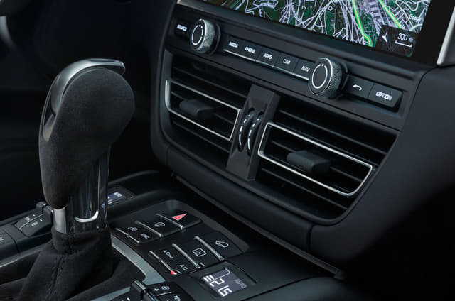 porsche macan Image - 6678