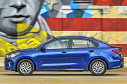 Kia Rio sedan image gallery