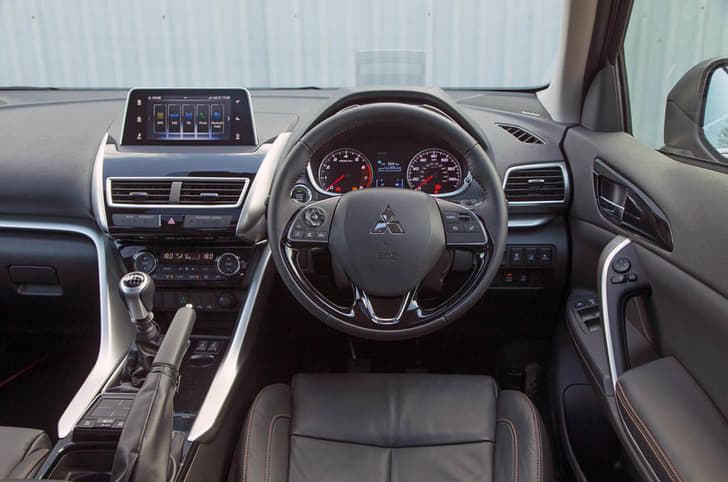 Mitsubishi Eclipse Cross image gallery