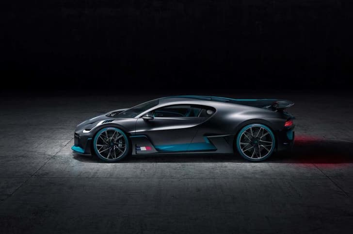 Bugatti Divo image gallery
