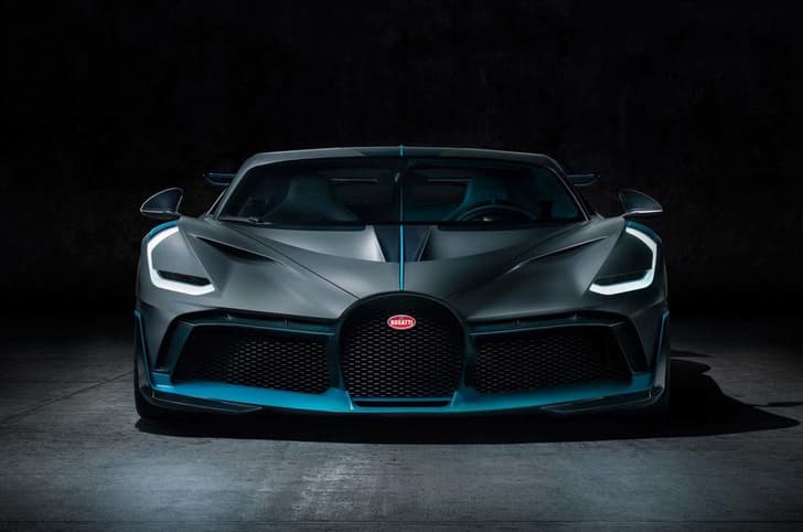 Bugatti Divo image gallery
