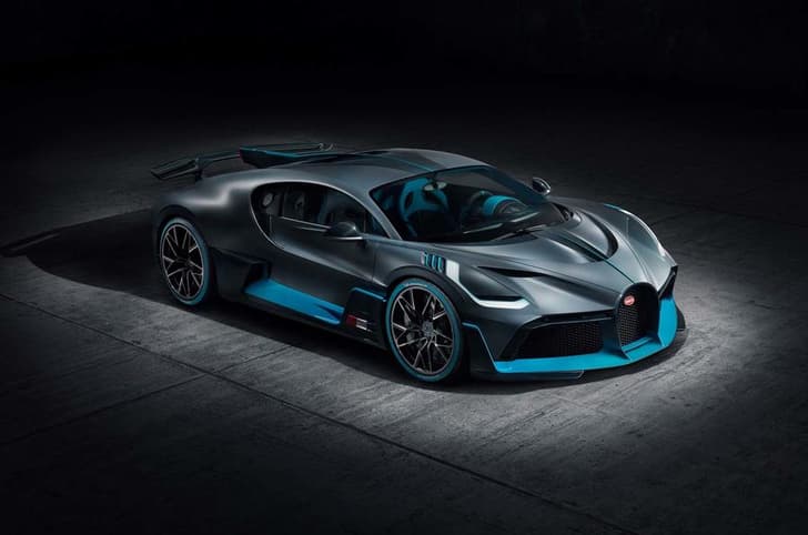 Bugatti Divo image gallery
