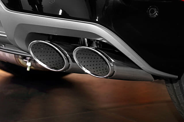Exhaust Pipes Image - 5234