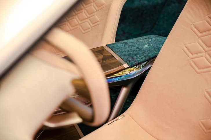 BMW Vision iNext image gallery