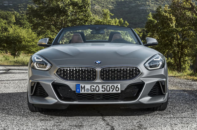 Front View Image - 8160