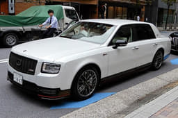 2018 Toyota Century GRMN image gallery