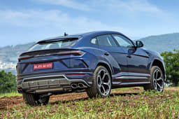 Lamborghini Urus Rear View Lamborghini Urus Rear View