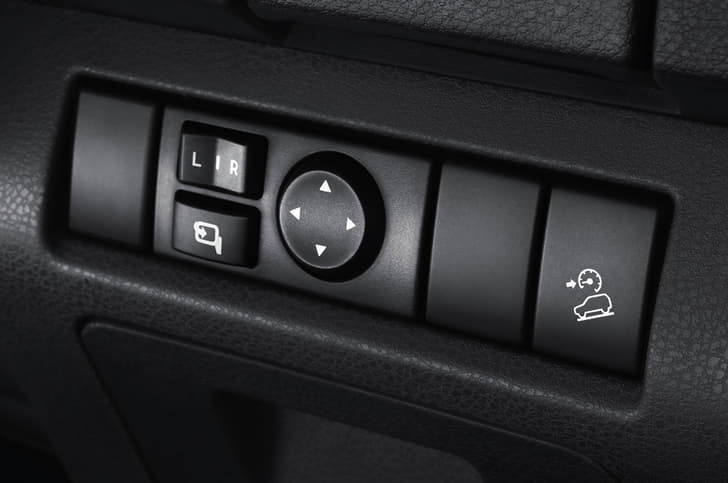 Isuzu Mu X Door Controls Isuzu Mu X Door Controls