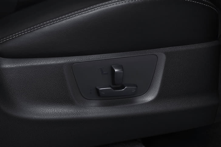 Driver Height Adjustable Seat