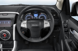 Isuzu Mu X Dashboard
