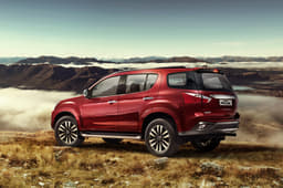 Isuzu Mu X Rear View