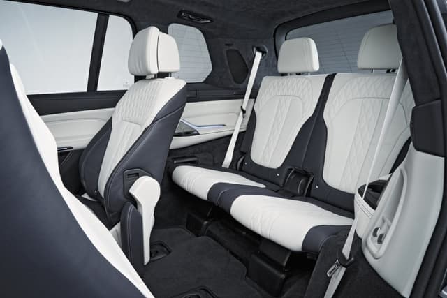 Second Row Seats Image - 8427