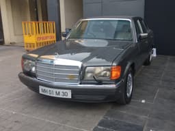 This is a rare W126 560SEL. Think of it as a Mayback of the 1980s. 