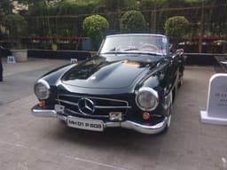 The 190SL in peak condition.  