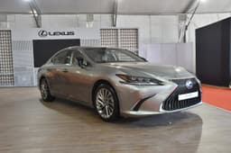 Lexus ES300h