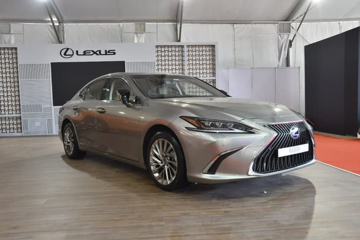 Lexus ES300h