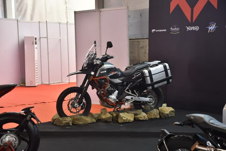 SWM Superdual T