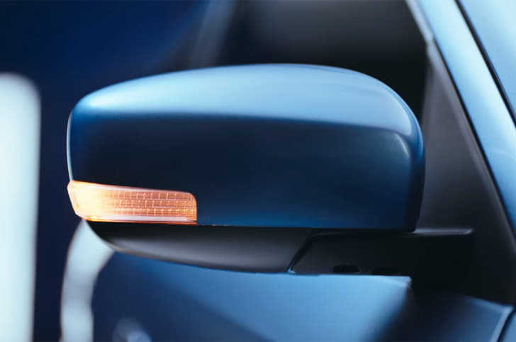 The top-spec Wagon R ZXi gets turn indicators embedded in the wing mirrors.