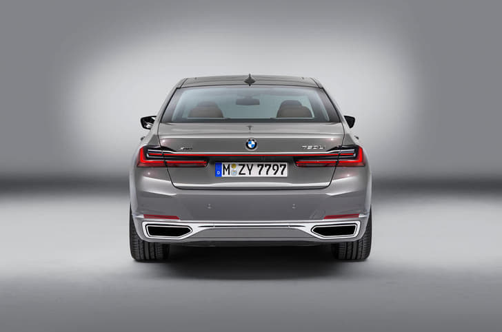 2019 BMW 7 Series image gallery