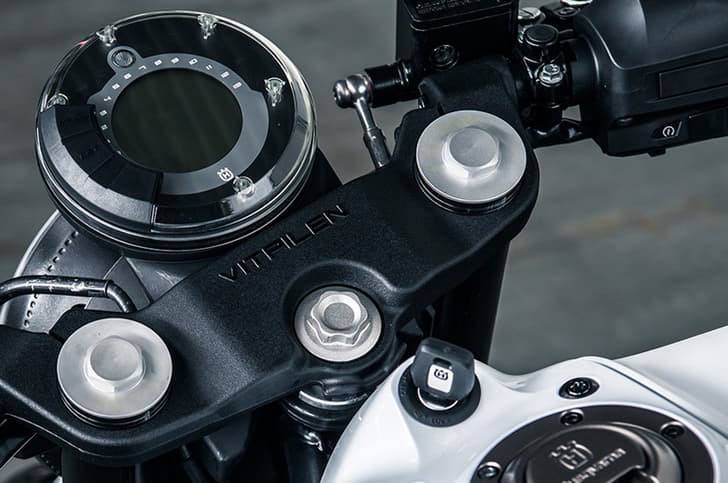 The instrument cluster adds to the retro appeal.