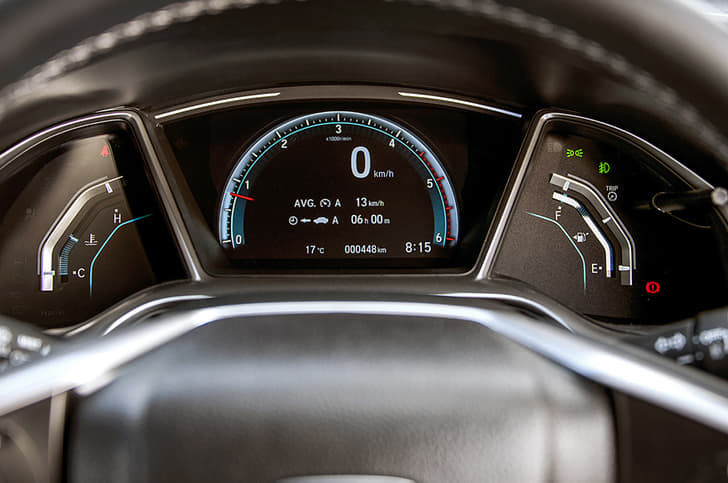 Digital instrument screen looks attractive.