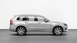 Volvo XC90 facelift image gallery