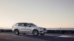 Volvo XC90 facelift image gallery