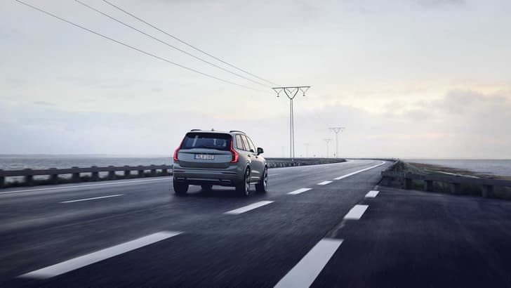 Volvo XC90 facelift image gallery