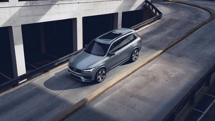 Volvo XC90 facelift image gallery