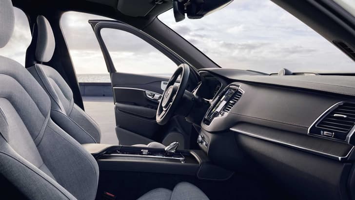 Volvo XC90 facelift image gallery